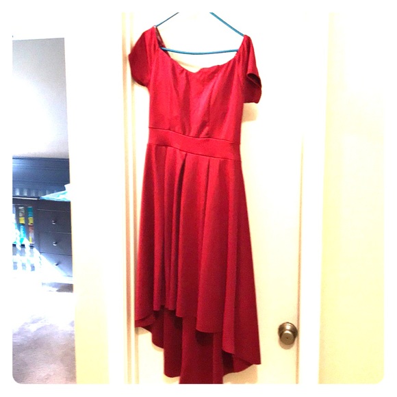 Dress (berry and stretchy) - Picture 1 of 5
